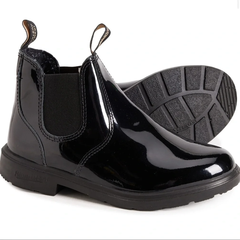 Blundstone Red Low-Heel Chelsea shiny black patent leather boot. 2255. 3, 4